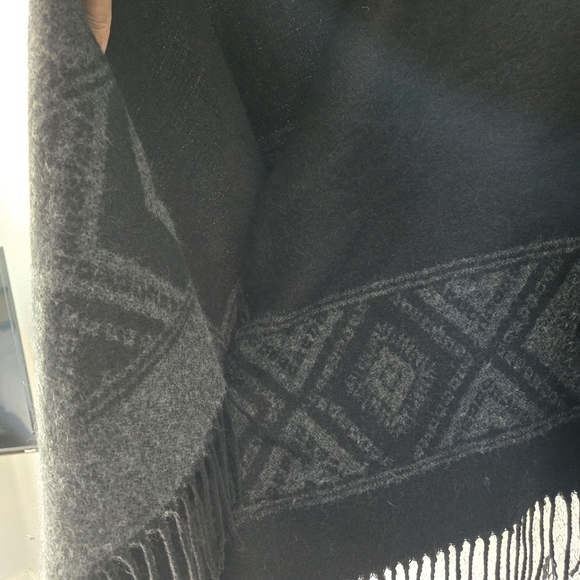 American Eagle OS Grayscale Aztek Poncho Sweater - Picture 3 of 6